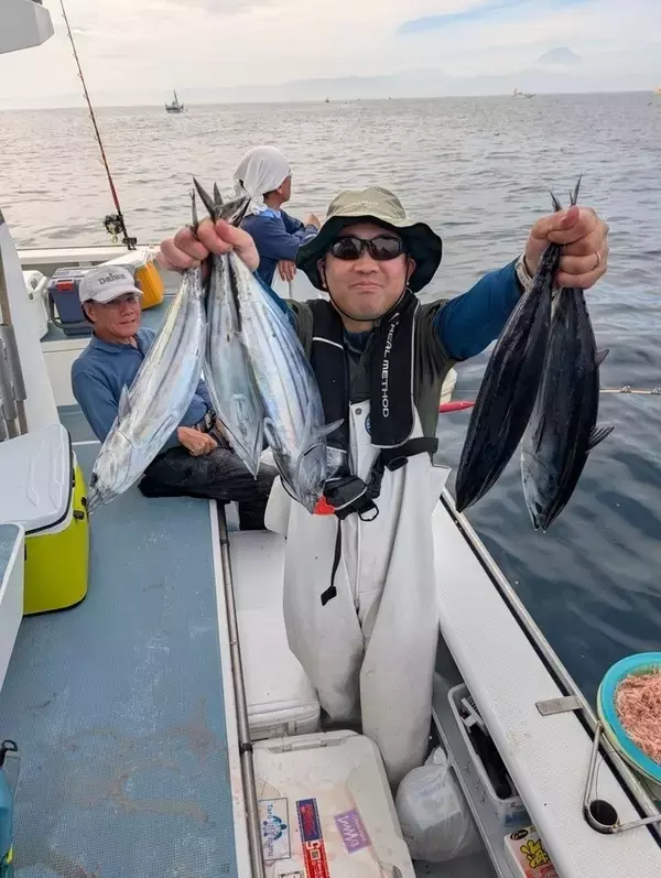 「【釣果速報】神奈川県太郎丸でカツオ好調！美味しい3.4kgサイズで思わずにんまり！今後キハダも爆釣の予感！」の画像