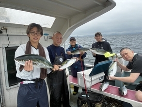 【釣果速報】神奈川県正海丸でワラサ最大4.80kgヒット！ヒラソーダガツオも良型を続々キャッチ！今すぐ乗船してこの波に乗ろう！