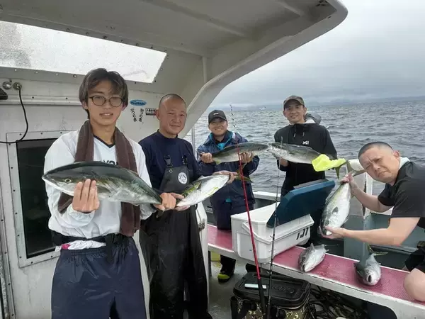 【釣果速報】神奈川県正海丸でワラサ最大4.80kgヒット！ヒラソーダガツオも良型を続々キャッチ！今すぐ乗船してこの波に乗ろう！