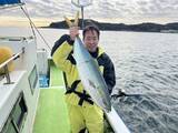 「【釣果速報】神奈川県政信丸でカサゴ・クロダイ・マダイGET！アジ竿頭25匹も！幅広で黄色いコロコロしたアジ狙ってみませんか？」の画像1