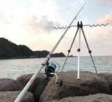 「釣りの三脚＝ロッドスタンド特集！人気メーカーのおすすめアイテムを徹底チェック」の画像1