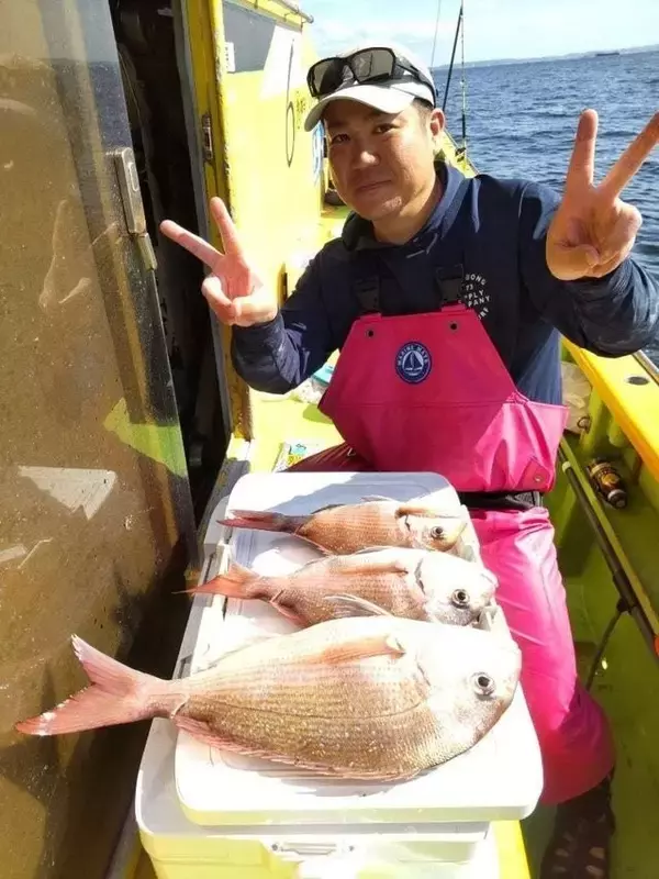 【釣果速報】神奈川県鴨下丸kawanaのマダイ船が好調！ゲストも多種多様！充実の釣行をお約束します！