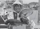 「久里浜沖で朝イチ勝負！3本バリ仕掛けでダブル」の画像1