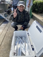 【釣果速報】兵庫県釣り船 名田屋でメーター級のタチウオGET！110cmのドラゴンも！？良型揃いで今後にも期待！