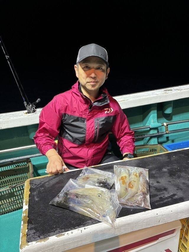 【釣果速報】和歌山県良栄丸でアカイカ好調！トップは13杯！今後の釣行も期待大！