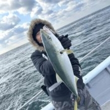 【釣果速報】和歌山県海虎でメジロGET！！最大75cm！青物との勝負を心ゆくまで楽しみませんか？