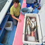 「【釣果速報】45cmのメガアジを筆頭に良型アジ続々上がる！質も味も大満足の釣りがしたいなら神奈川県成銀丸一択！」の画像1