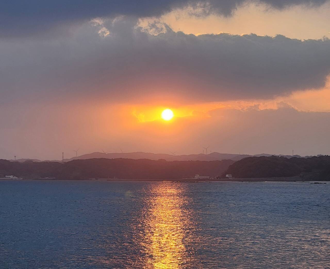 初冬は良型が数釣れる！？初冬エギングの攻略法をエギング大好きヤマシタスタッフ木原がご紹介！！