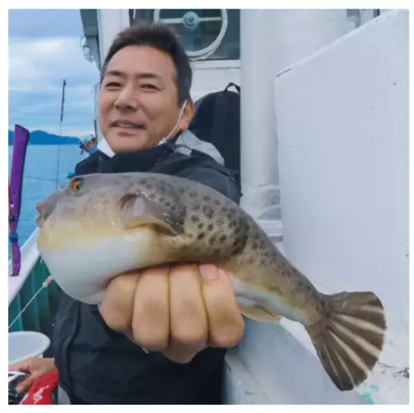 「内房フグ釣りの穴場上総湊のヒガンフグ良型交じりで好発進」の画像