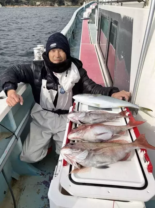 【釣果速報】神奈川県正海丸でマダイ最大2.70kgヒット！イナダも良型を続々キャッチ！今すぐ乗船してこの波に乗ろう！
