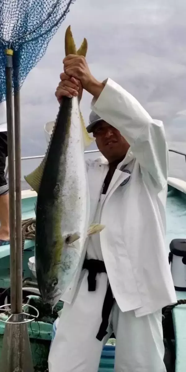 【釣果速報】神奈川県あまさけや丸でブリ・カンパチ・アジなどオールスター集う！人気魚種をバラエティ豊かに釣りたいなら今すぐ乗船だ！