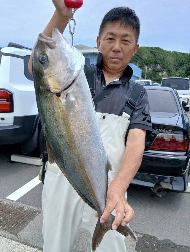 【釣果速報】神奈川県あまさけや丸でブリ・カンパチ・アジなどオールスター集う！人気魚種をバラエティ豊かに釣りたいなら今すぐ乗船だ！