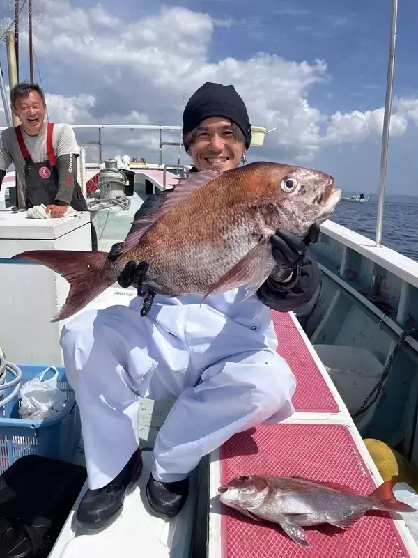 「【釣果速報】神奈川県正海丸でマダイ乗り乗り！竿頭4匹ゲット！船長が厳選するポイントで記録更新マダイを釣ろう！」の画像