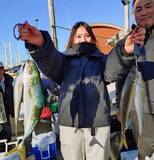 「【釣果速報】神奈川県愛正丸で3.50～3.80kgの良型ワラサ好釣！イナダ・ヒラメも見事GET！旬のシーズンを絶対に逃すな！」の画像1