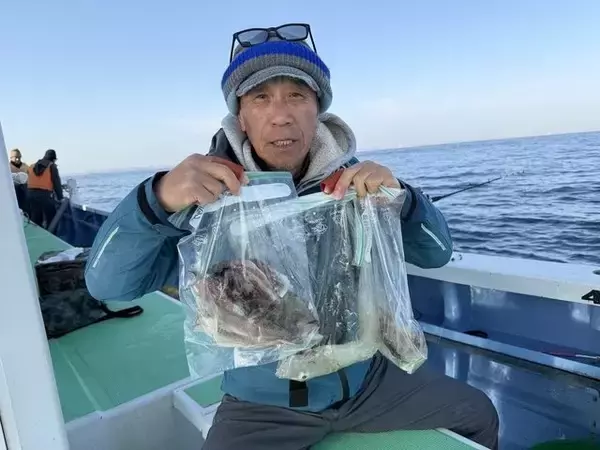 【釣果速報】神奈川県大松丸でスルメイカ釣行が好調！竿頭は18匹ゲット！数・型ともに絶好調の今が乗船ドキ！！！