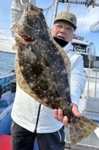 【釣果速報】3.60kgの巨大ヒラメGET！千葉県第三松栄丸の頼れる船長と憧れのヒラメ釣行に出かけよう！