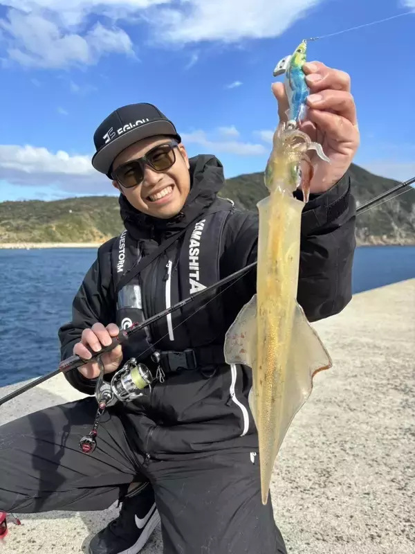 「冬もアオリイカは釣れる！！冬エギングの攻略法をエギング大好きヤマシタスタッフ木原がご紹介！！」の画像