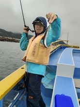 【釣果速報】神奈川県島きち丸でカマストップ65匹の好釣果！スペシャルゲストはどっしりサイズのカンパチ！？