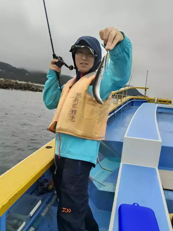 【釣果速報】神奈川県島きち丸でカマストップ65匹の好釣果！スペシャルゲストはどっしりサイズのカンパチ！？
