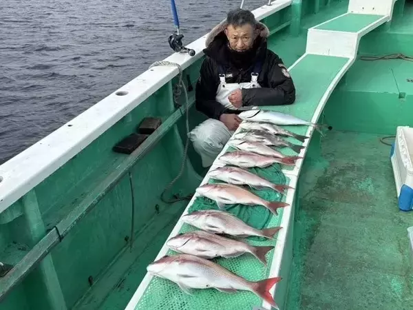 「【釣果速報】神奈川県大松丸で人気魚マダイが大ヒット！釣り人が憧れるターゲットをその手でゲットせよ！」の画像
