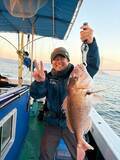 「【釣果速報】兵庫県海蓮丸で75cmのマダイをキャッチ！自己最高記録の大鯛を狙うなら兵庫県海蓮丸に乗船しよう！」の画像1