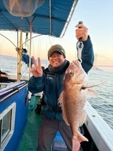 【釣果速報】兵庫県海蓮丸で75cmのマダイをキャッチ！自己最高記録の大鯛を狙うなら兵庫県海蓮丸に乗船しよう！