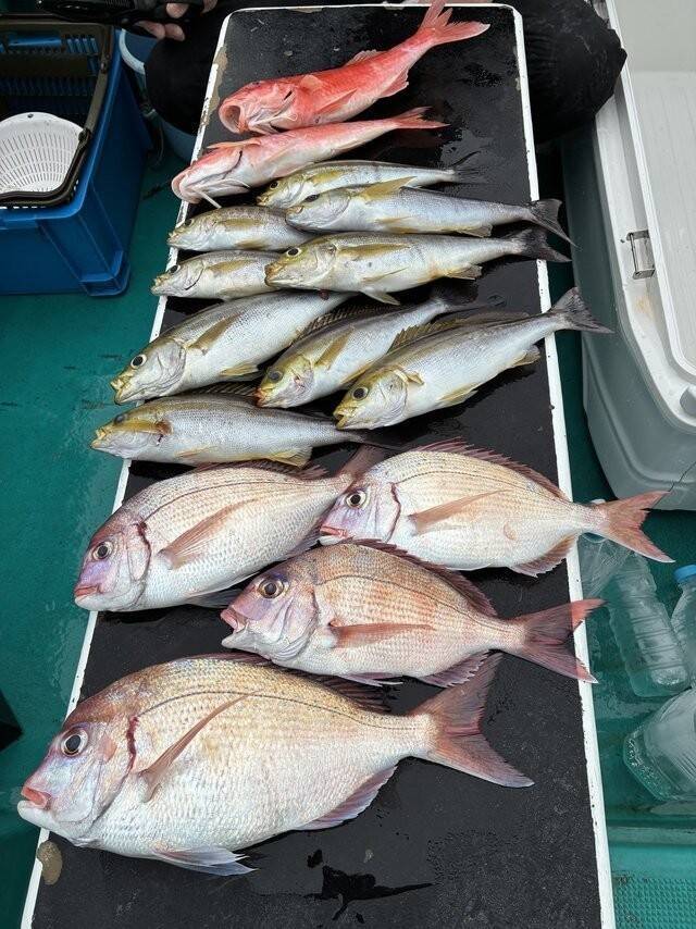 【釣果速報】和歌山県良栄丸が88cmの良型ブリゲットで好調！頼れる船長のもとで憧れのターゲットを釣ろう！
