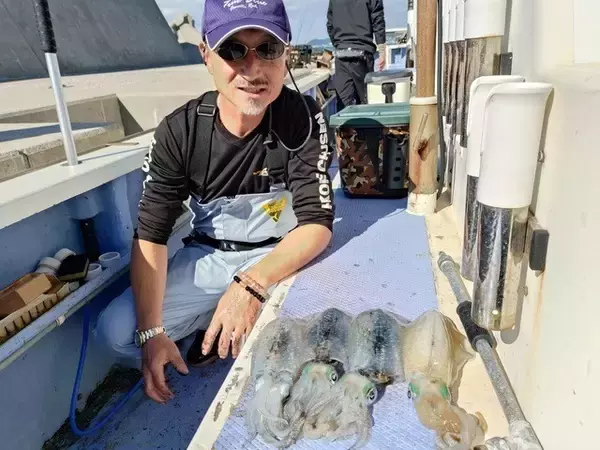 【釣果速報】神奈川県丸伊丸で1.04kgの良型アオリイカをキャッチ！大人気のティップランで秋のイカ釣りを心ゆくまで楽しもう！