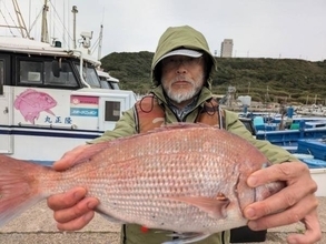 【釣果速報】千葉県隆正丸で人気のイサキ＆ハナダイが好調！42cmの大型ハナダイもキャッチし船上は大盛り上がり！数も型も欲張りたい方はぜひ！