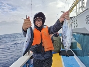 【釣果速報】神奈川県成銀丸にモンスター級のキハダ現る！格闘の末46.10kgをGET！今後も熱いファイトが楽しめる可能性大！