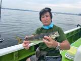 「【釣果速報】一日通して順調にアタリが来る！神奈川県政信丸のマアジ釣行は超エキサイティング！」の画像1