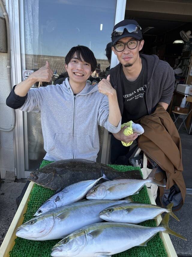 【釣果速報】神奈川県庄治郎丸でイナダ＆カンパチ好調！ゲストも豪華で掛かるたびにワクワクが止まらない！さまざまな人気魚種があなたを待ってます！