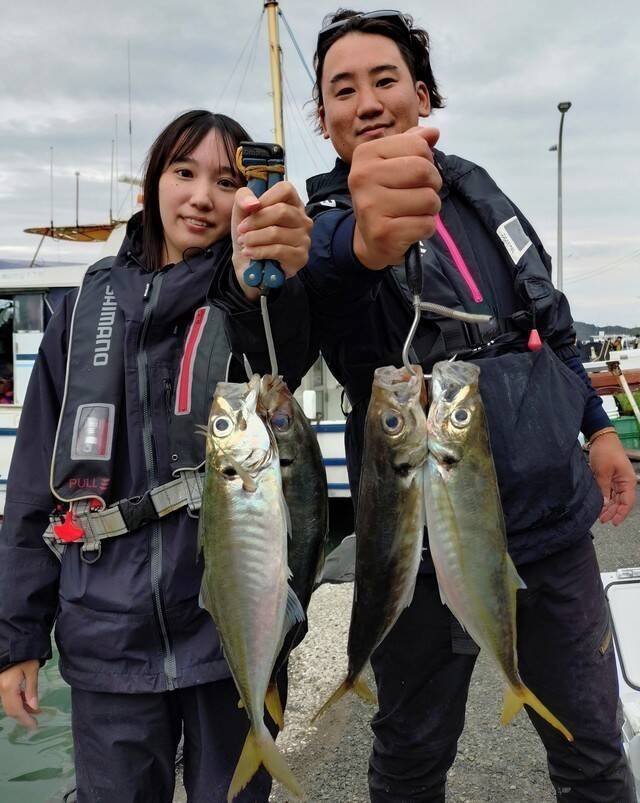 【釣果速報】神奈川県愛正丸でアジ・ワラサ・ヒラメをキャッチ達成！数も型も大満足の釣行へGO！