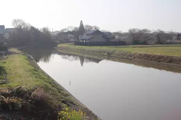 「スーパーロコアングラー・大津乗彦が実践！　ハイプレッシャーフィールドのバスこそハードルアーが効く！」の画像