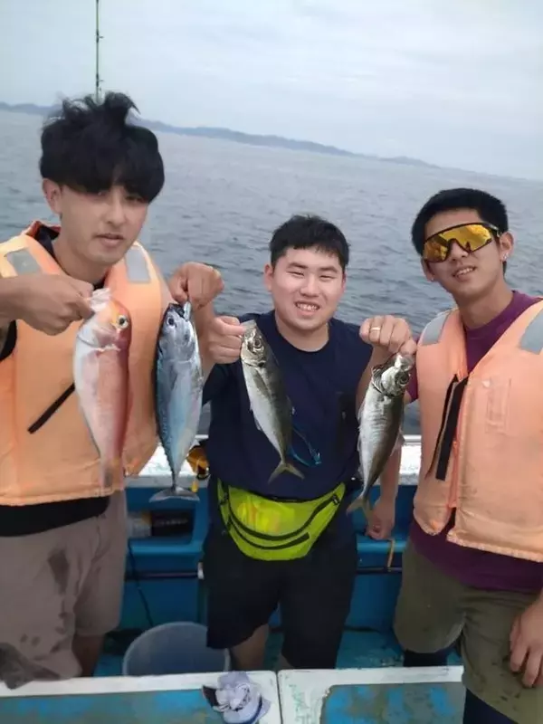 【釣果速報】神奈川県ちがさき丸でアジ入れ食い！ヒラメ・イサキも！好調な今シーズン、自己最高記録を狙ってみませんか？
