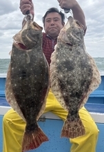 【釣果速報】海況悪い中、千葉県第三松栄丸で獲れるヒラメがデカい！さあ、ビッグドリームを掴みに行こう！