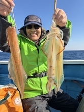【釣果速報】ノンストップでヤリイカがヒットし、全員ゲット達成！茨城県清栄丸でクーラーボックスを人気ターゲットでいっぱいにしよう！