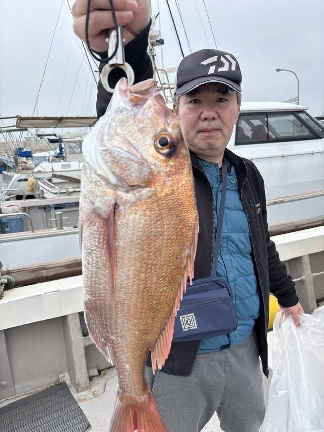 【釣果速報】福岡県木鶏丸で70cmの良型マダイをゲット！今後の釣行も期待大！