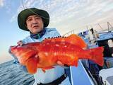 「【釣果速報】神奈川県丸伊丸で40cm超えの巨大アカハタゲット！あなたも真っ赤な海の宝石を捕まえに行きませんか？」の画像2