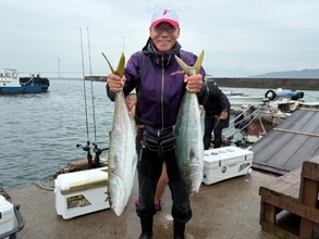 【釣果速報】兵庫県魚英で青物が当たり活発！ブリ最大94cm！熱いファイトを繰り広げたいなら今すぐ乗船だ！