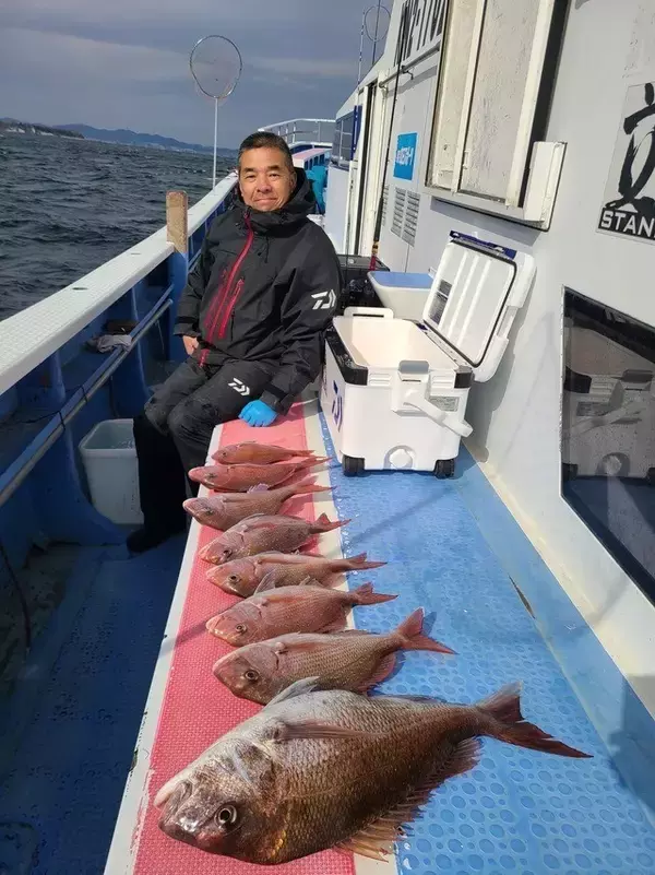 【釣果速報】マダイ＆クロダイでクーラーボックスがパンパン！神奈川県成銀丸で量・型ともに大満足の釣行に出かけよう！