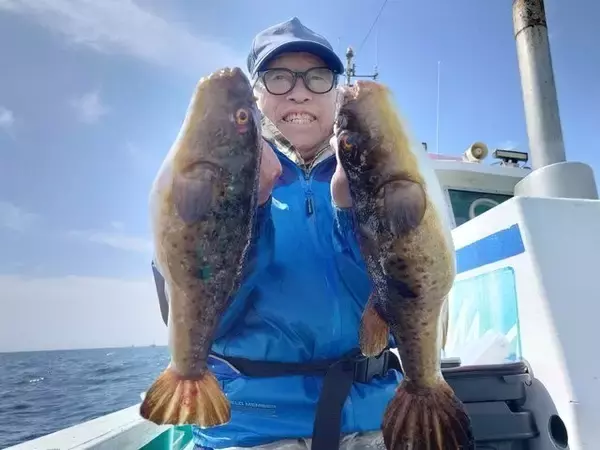 「【釣果速報】千葉県利永丸でショウサイフグ全員ゲット達成！良型ヒガンフグ＆アカメフグも登場で大満足の釣果に！乗船するなら今でしょ！」の画像