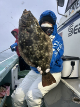 【釣果速報】千葉県長福丸で4.18kgの本命ヒラメキャッチの快挙！この好調ぶりを自分の目と手で確かめよう！