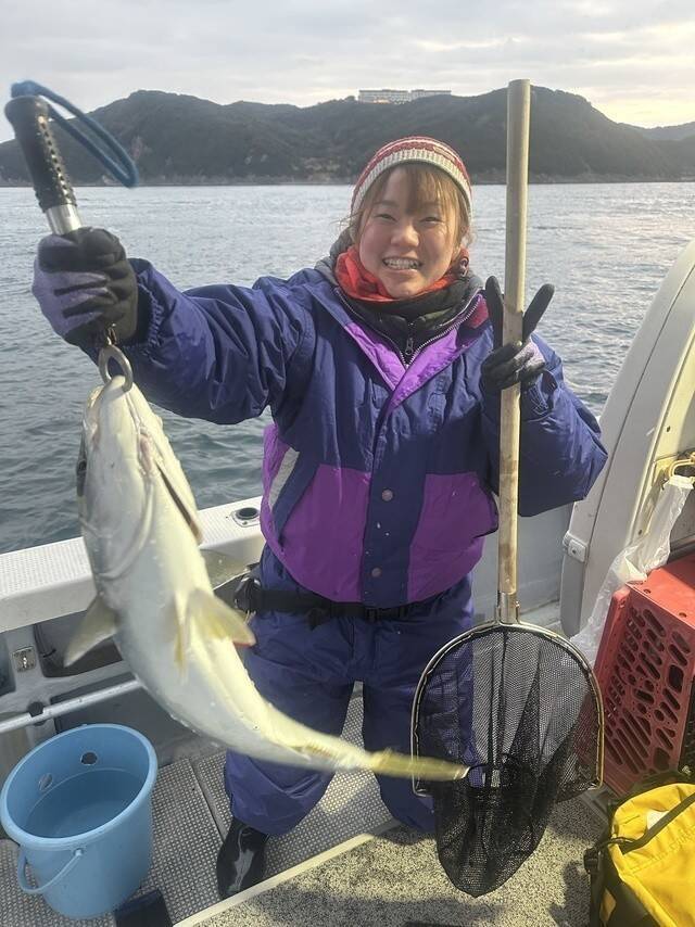 【釣果速報】大阪府JACKでメジロMAX77cm＆アジやガシラもGET！とことん楽しみたい方はぜひ乗船を！