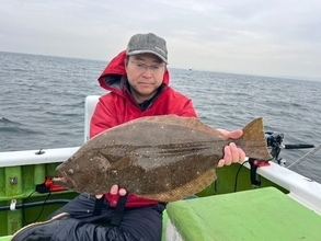 【釣果速報】神奈川県政信丸でアジ爆釣！！40cm近い良型もヒットし文句なしの好釣果！一日アタリ続ける大興奮の釣行へGO！