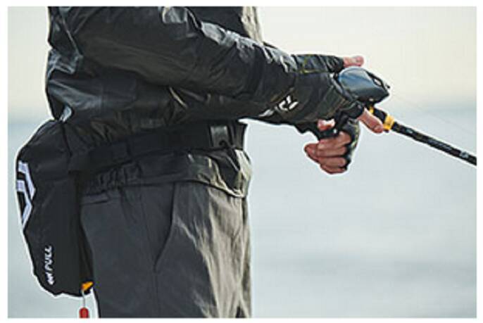 DF-2321は2021年新発売のウォッシャブルライフポーチ！自動・手動で膨脹するライフジャケット