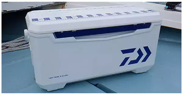 「好評のCPメジャーステッカーに2021年追加サイズが登場！クーラーボックスに貼って魚のサイズを測ろう」の画像