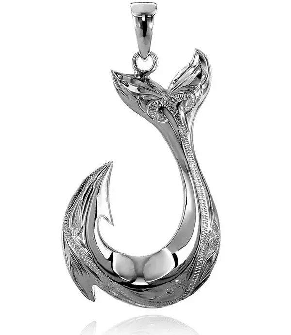 「釣り針をネックレスにしている意味を知りたい！釣りにまつわるおすすめアイテムをチェック」の画像