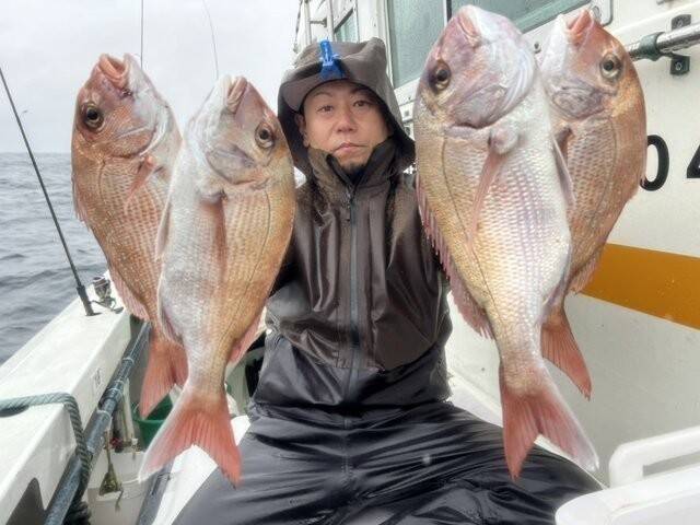 【釣果速報】千葉県梅花丸でマダイ好調！トップ13匹！今後の釣行も期待大！