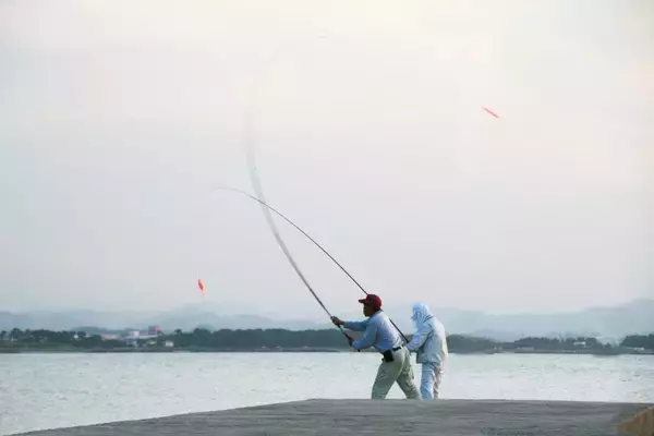 「キス釣り竿の選び方とおすすめ10選！ちょい投げや遠投でキス釣りを楽しもう」の画像